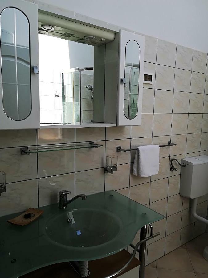 Apartman Rosanda 1 Premuda Exteriér fotografie
